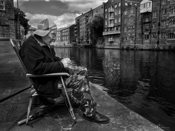 Man fishing on the Aire